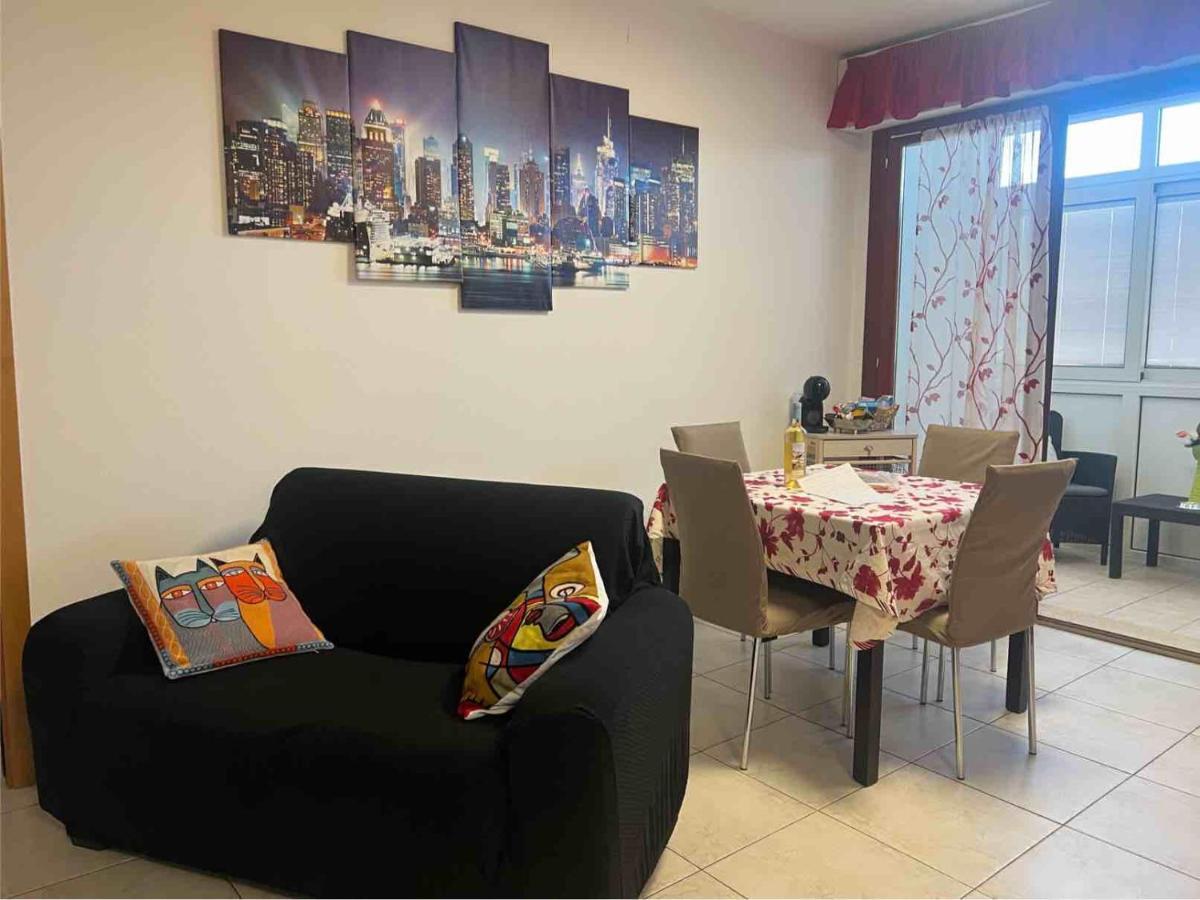 Casa Andrea A 1,5 Km Dal Mare! Appartement Quartu SantʼElena Buitenkant foto